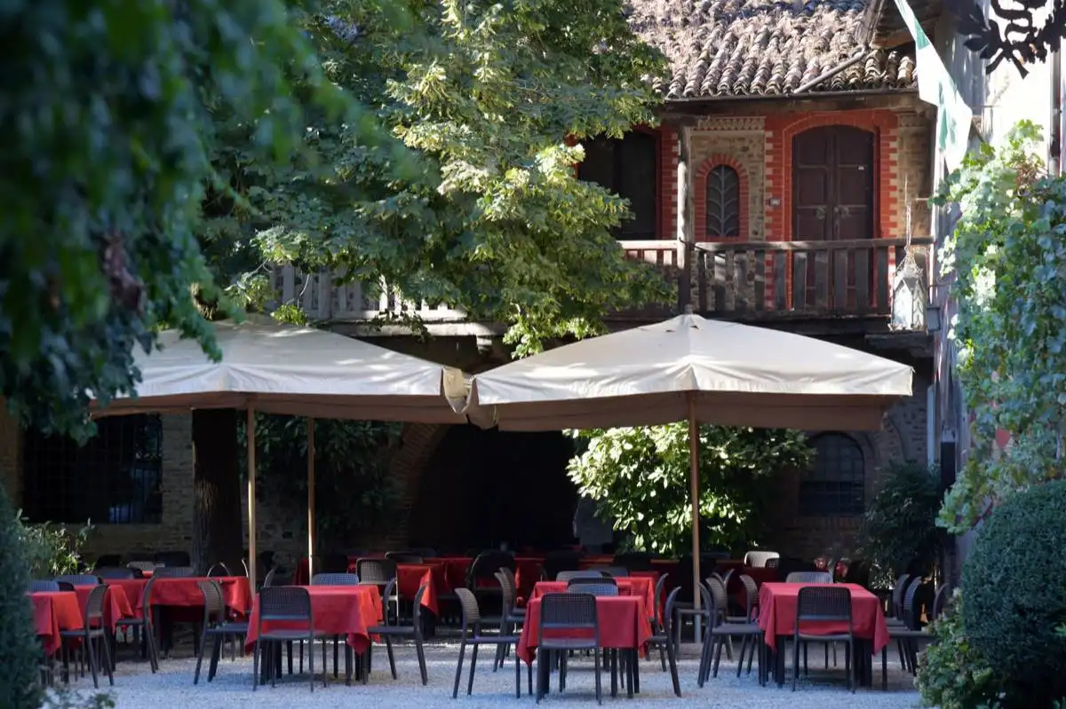 Commercial patio cover services in Brownsville, TX